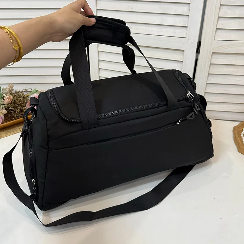 Meow In The Grass Nylon Gym Bag Travel Bag Unisex White/Black/Green/Blue/Pink-3