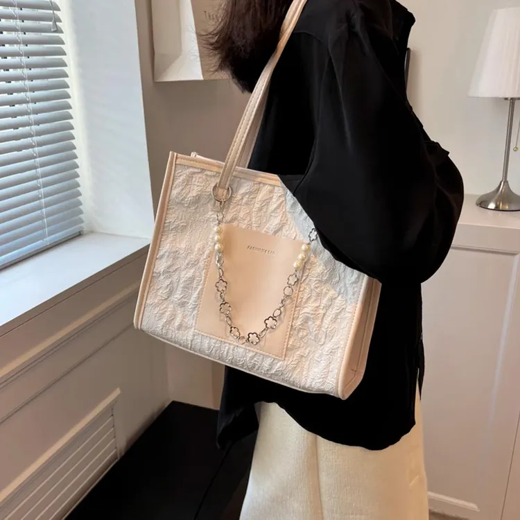 Meow in the grass Shoulder Bags-11