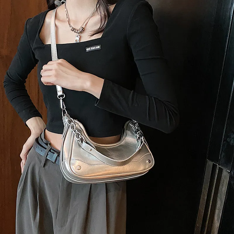 Meow in the grass Handbags-19