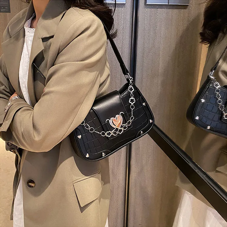 Meow in the grass Shoulder Bags-1