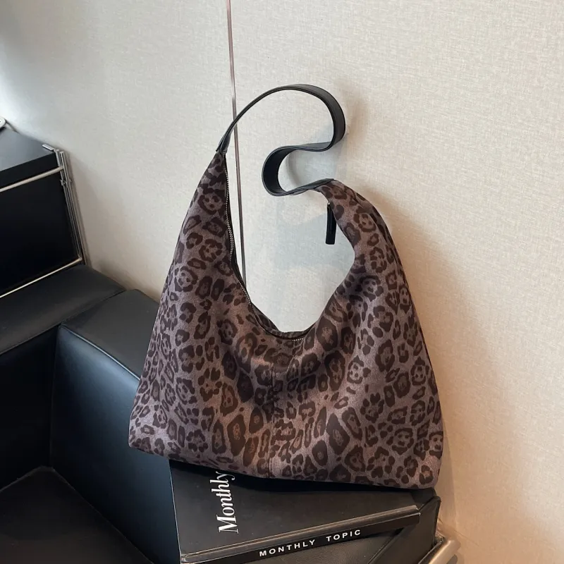 Meow In The Grass Suede Shoulder Bag Women's Black/Coffee/Brown-1