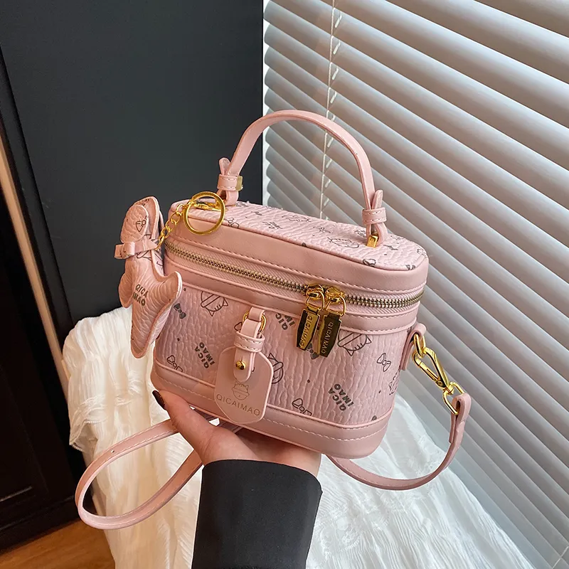 Meow In The Grass PU Handbag Women's Multicolor-16