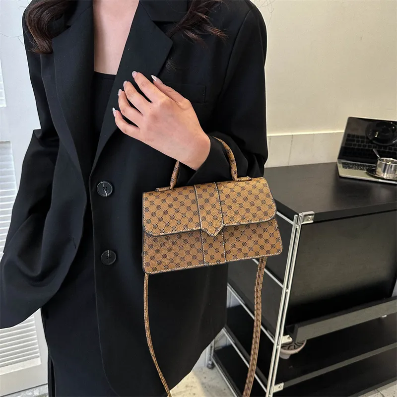 Meow in the grass Handbags-16
