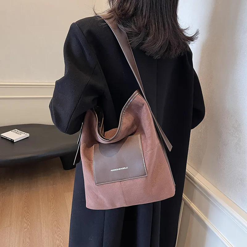 Meow In The Grass Synthetic Leather Shoulder Bag Regular Women's Multicolor-7