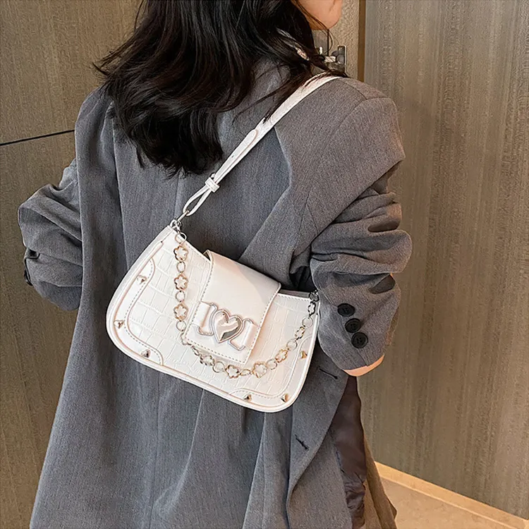 Meow in the grass Shoulder Bags-7