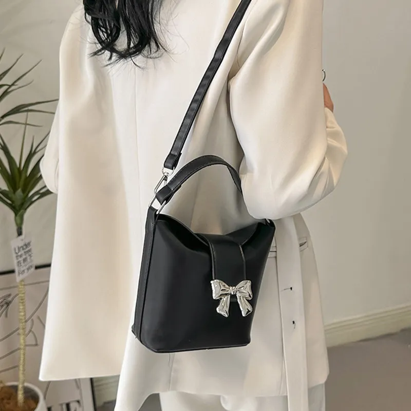 Meow in the grass Handbags-3