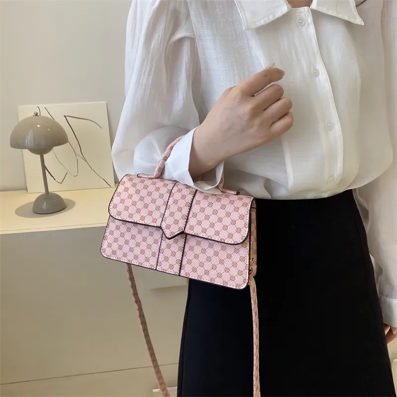 Meow in the grass Handbags-28