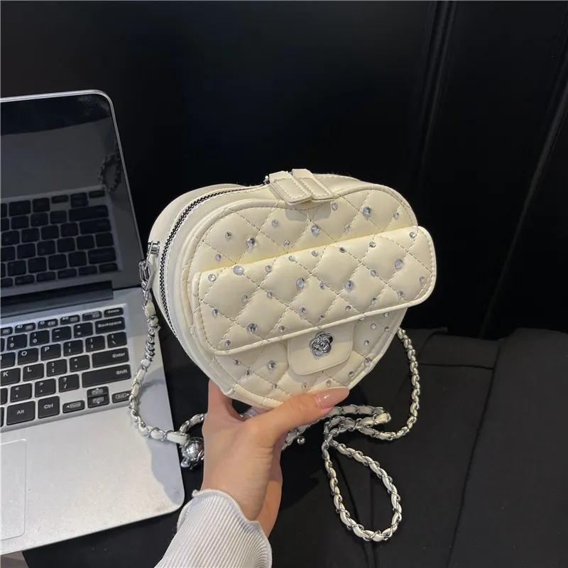 Meow In The Grass PU Heart Shaped Bag Shoulder Bag Women's Multicolor-12