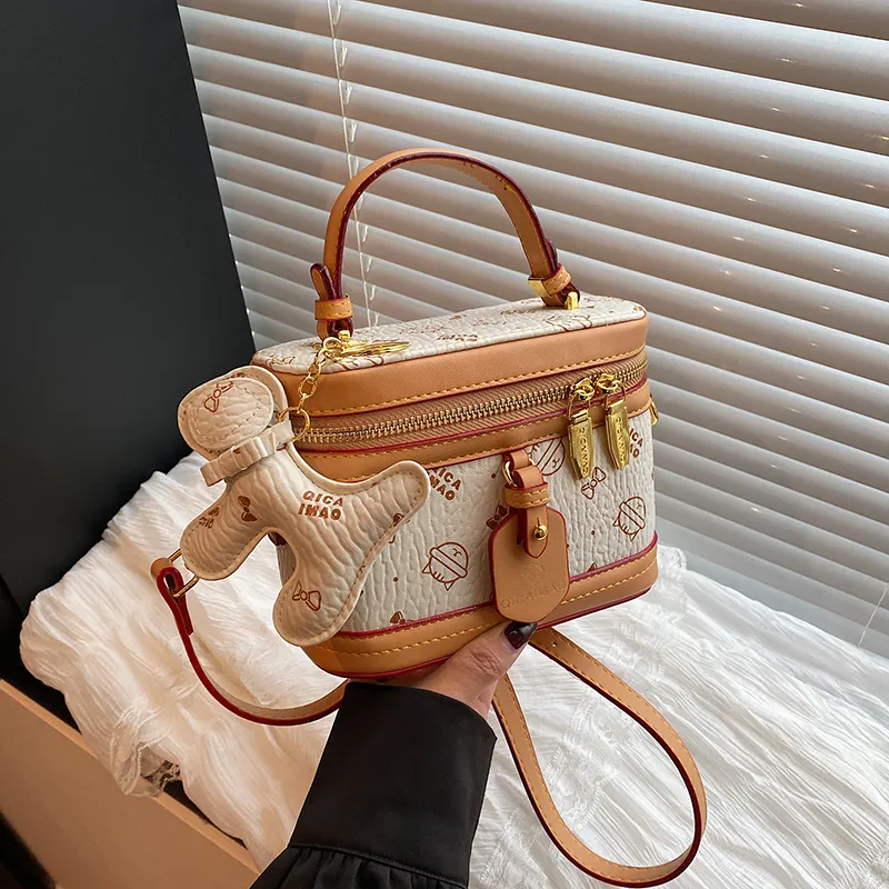 Meow In The Grass PU Handbag Women's Multicolor-4