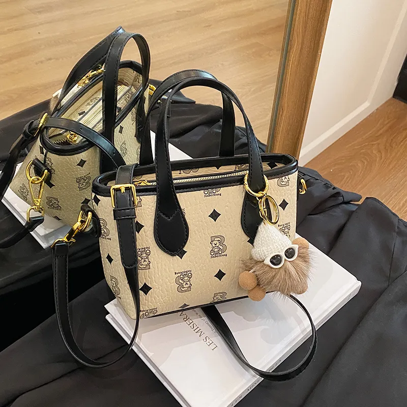 Meow In The Grass PU Handbag Women's Multicolor-7
