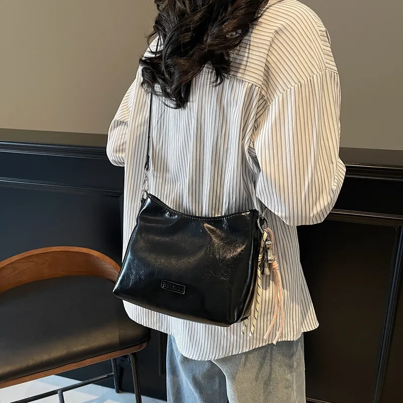 Meow In The Grass PU Crossbody Bag, Shoulder Bag Regular Women's Black/Coffee/Blue/Silver/Pink/Ecru-5