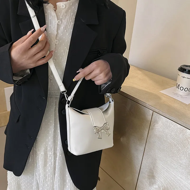 Meow in the grass Handbags-14