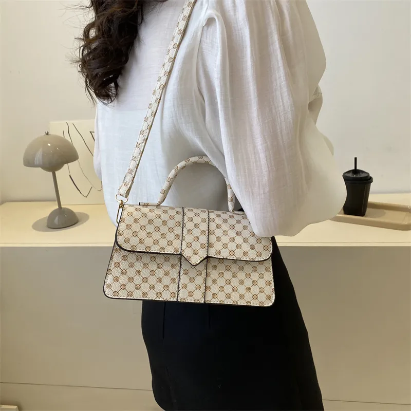 Meow in the grass Handbags-55