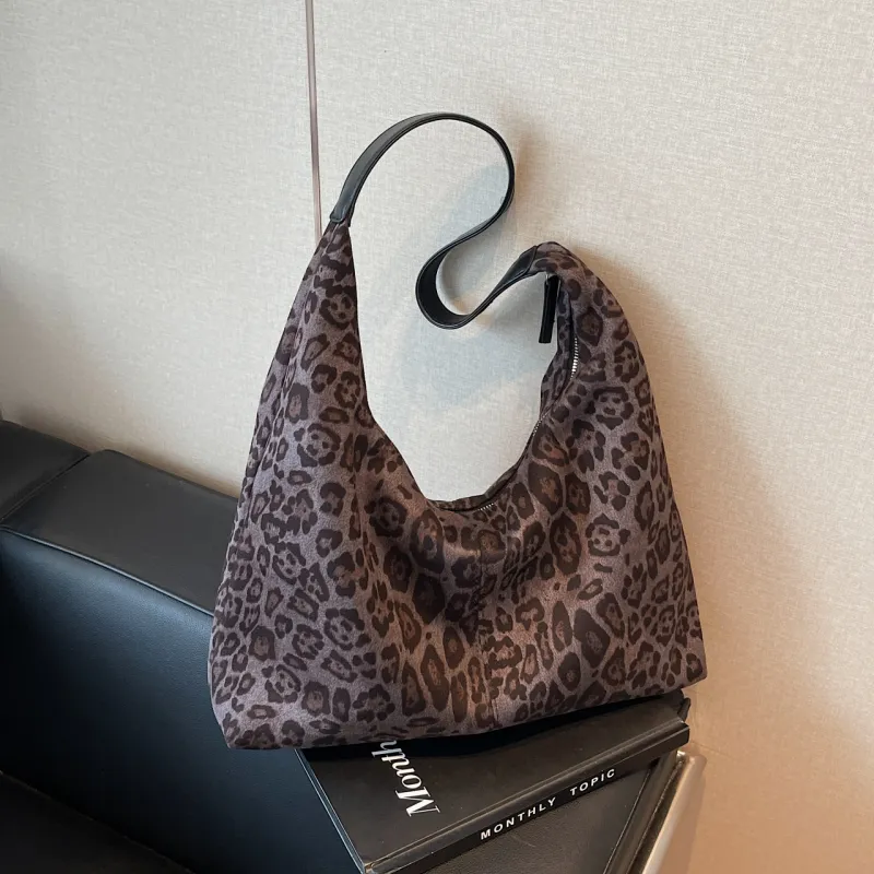 Meow In The Grass Suede Shoulder Bag Women's Black/Coffee/Brown-3