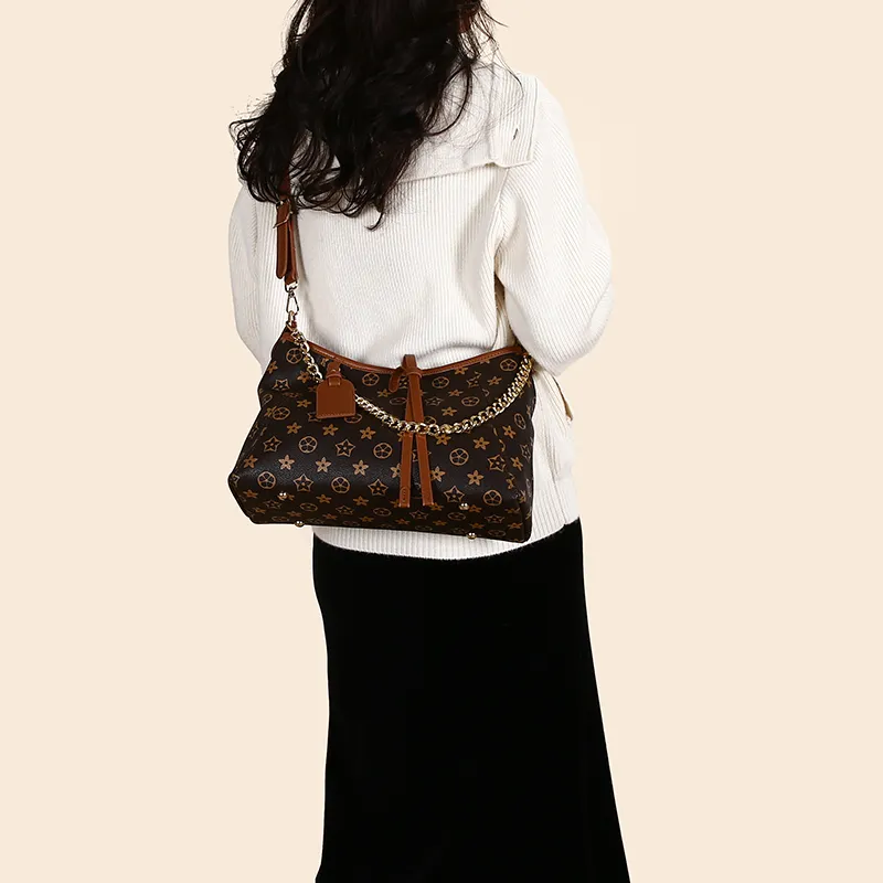 Meow In The Grass Synthetic Leather Shoulder Bag Regular Women's Coffee-2