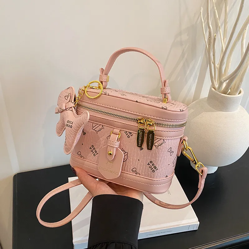 Meow In The Grass PU Handbag Women's Multicolor-15