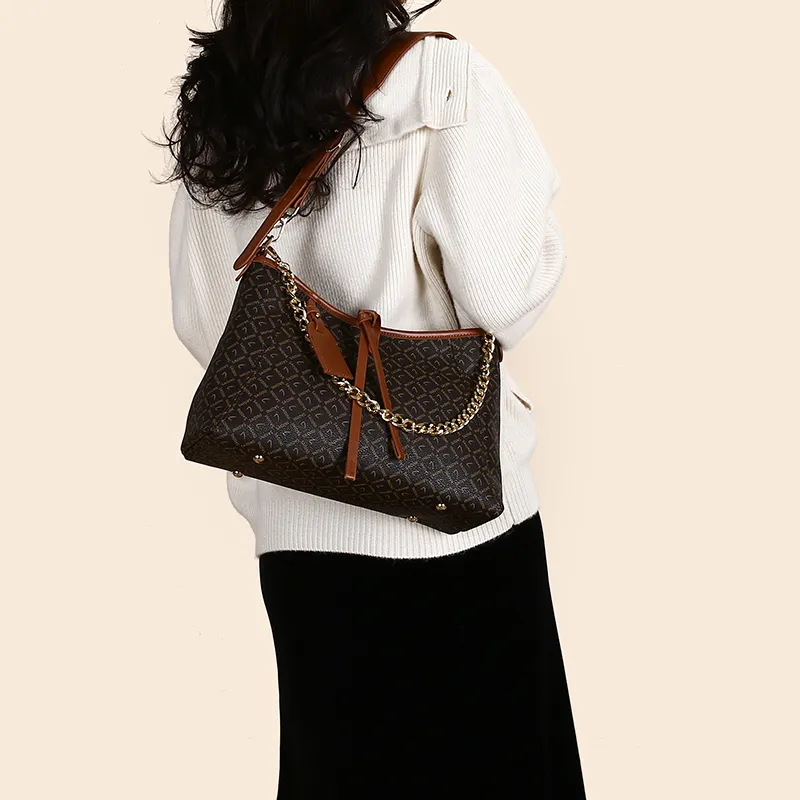 Meow In The Grass Synthetic Leather Shoulder Bag Regular Women's Coffee-5