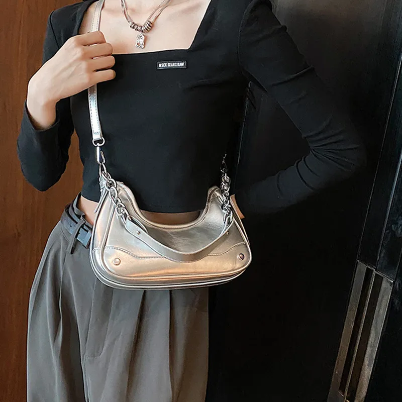 Meow in the grass Handbags-16