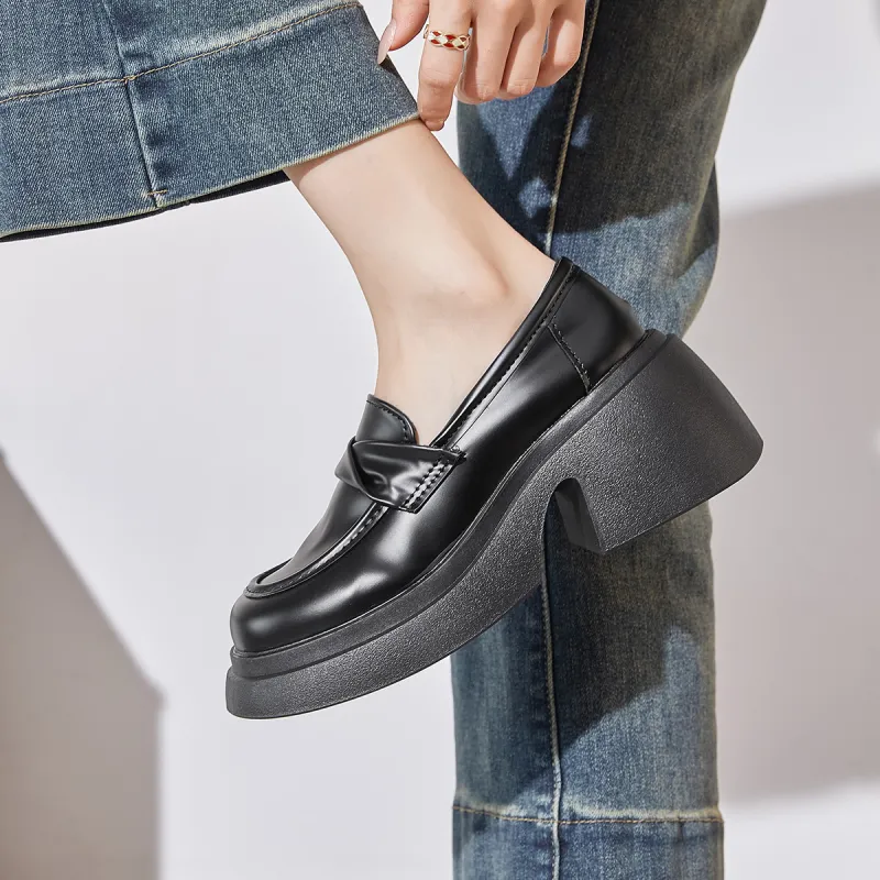 Little Red Man Loafers Women's Ecru/Black-13