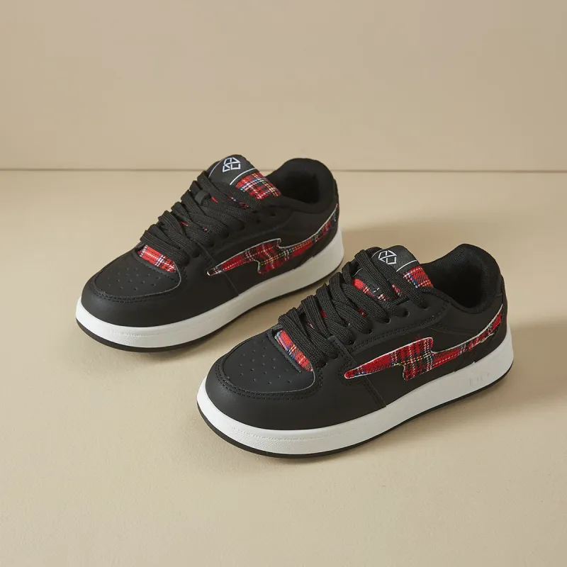 Little Red Man Slip Resistant, Abrasion Resistant, Breathable Low Top Skateboard Shoes Black-3