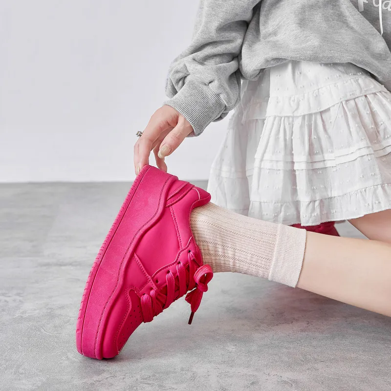 Little Red Man Slip Resistant Low Top Skateboard Shoes Women's-2