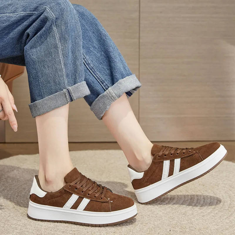 Little Red Man Low Top Skateboard Shoes Women's Coffee-4