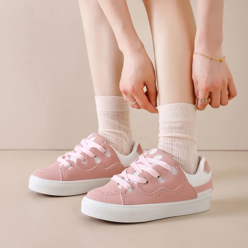 Little Red Man Slip Resistant Low Top Skateboard Shoes Women's Ice Blue-9