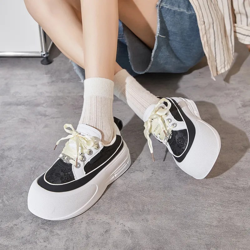Little Red Man Low Top Skateboard Shoes Women's-3