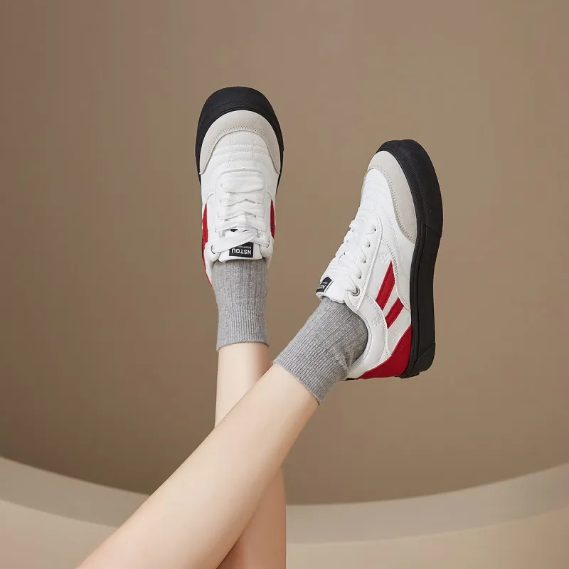 Little Red Man Low Top Skateboard Shoes Women's-1
