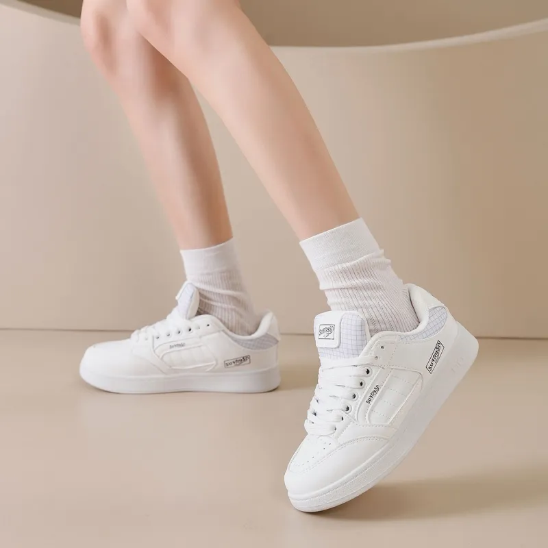 Little Red Man Low Top Casual Shoes Women's White-1