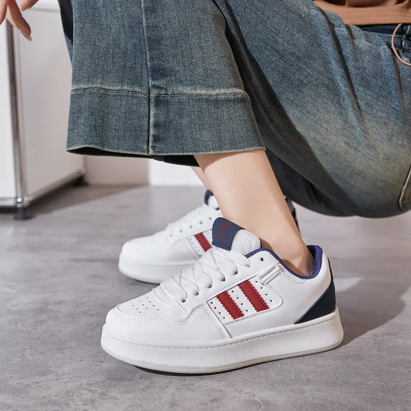 Little Red Man Low Top Skateboard Shoes Women's White Blue Red-3