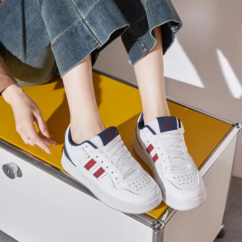 Little Red Man Low Top Skateboard Shoes Women's White Blue Red-2
