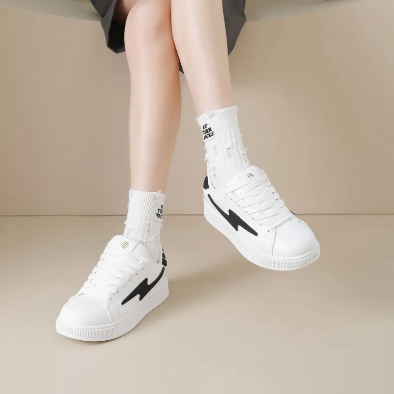 Little Red Man Skateboard Shoes Unisex-2