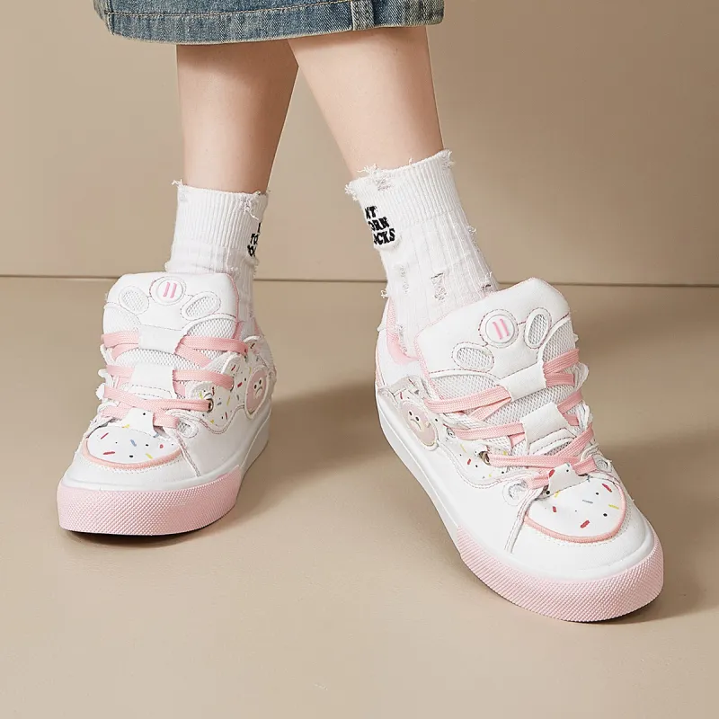 Little Red Man Low Top Skateboard Shoes Women's Pink-1