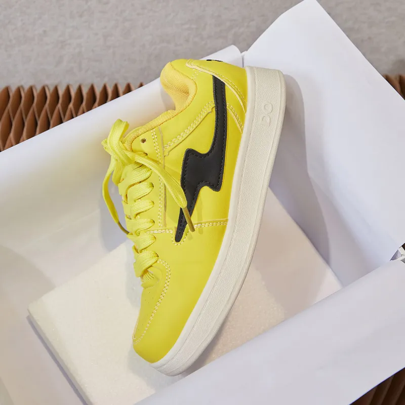 Little Red Man Low-Top Skateboard Shoes Women's Yellow-3