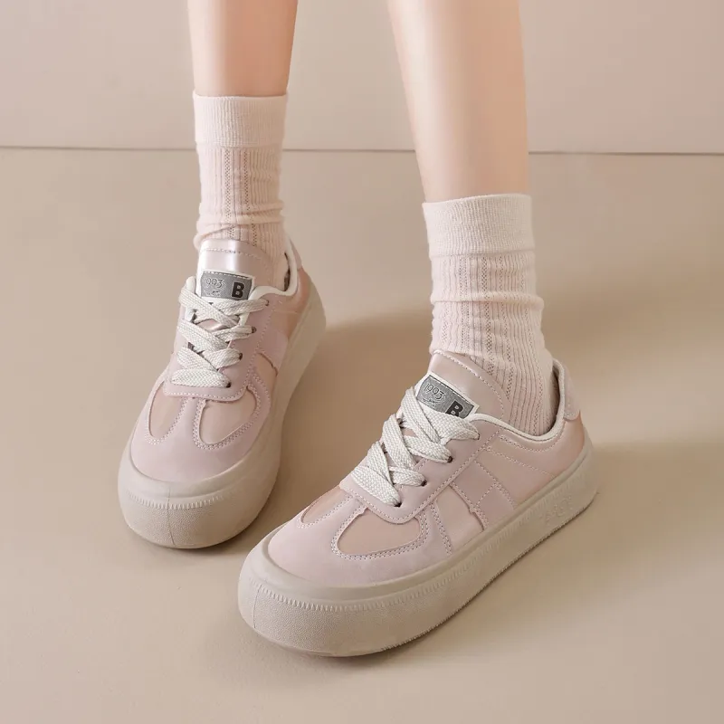 Little Red Man Low Top Skateboard Shoes Women's-9