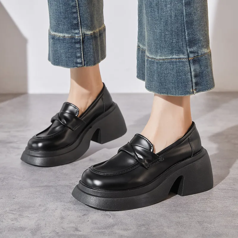 Little Red Man Loafers Women's Ecru/Black-12