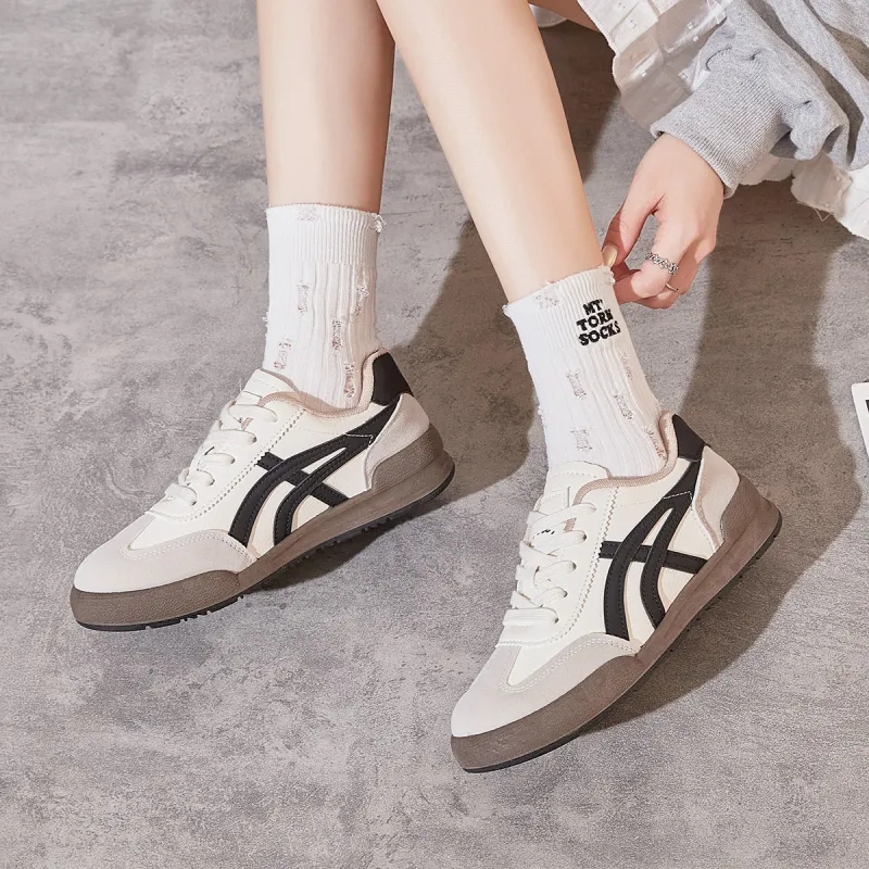 Little Red Man Low-Top Casual Shoes Women's-1