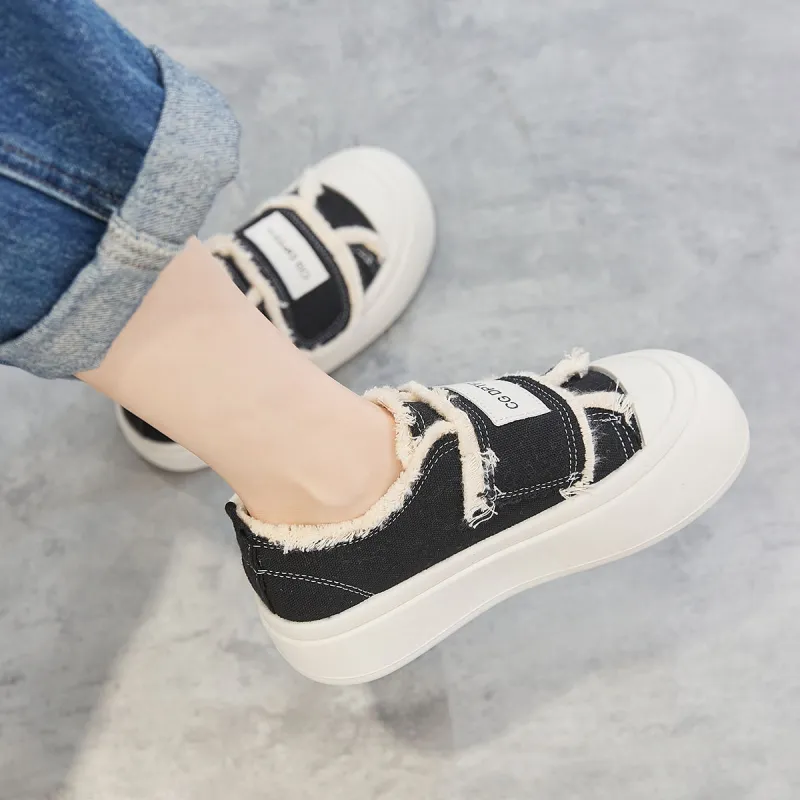 Little Red Man Low Top Skateboard Shoes Women's-4