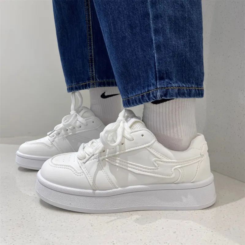 Little Red Man Low Top Skateboard Shoes Women's Yellow-7