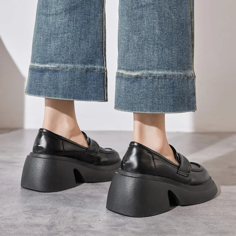 Little Red Man Loafers Women's Ecru/Black-14