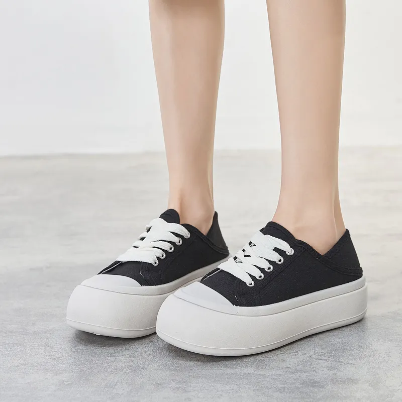 Little Red Man Low Top Skateboard Shoes Women's Black-4