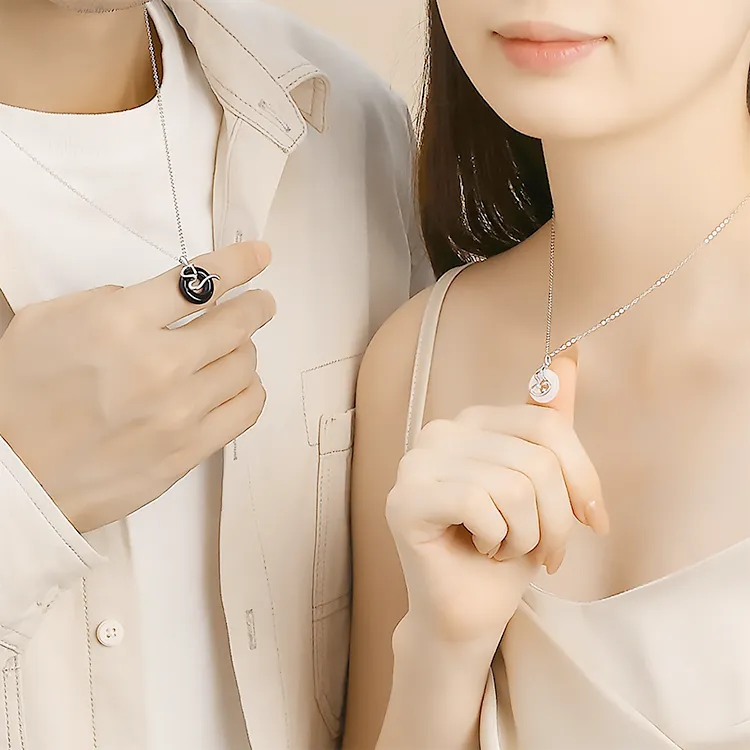 Chongqing Gold Store Chalcedony Necklaces Unisex-4