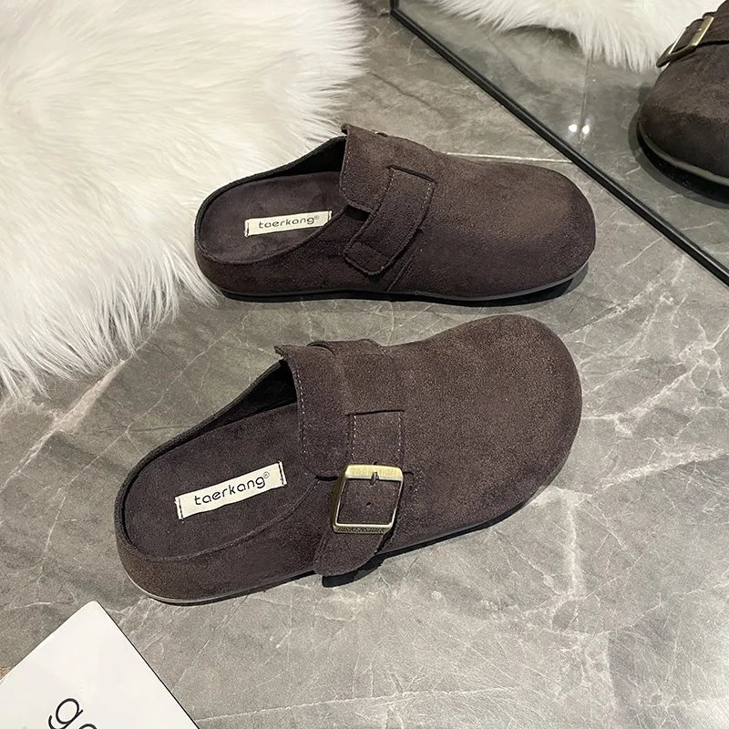 AFJI Closed Toe Slippers Women's-9