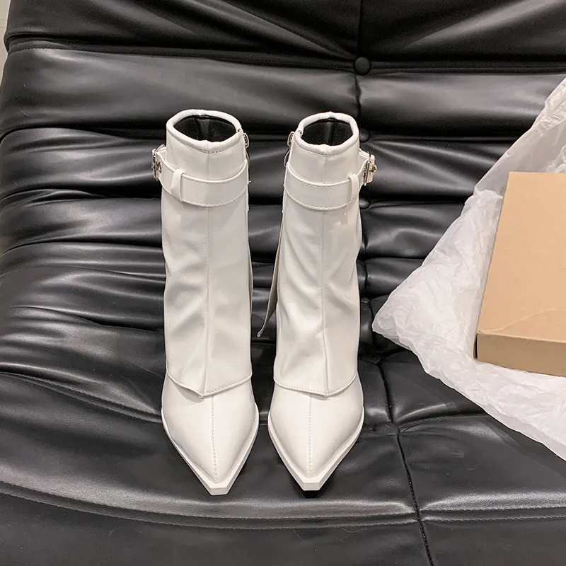 AFJI Ankle Boots Women's Black/White-6