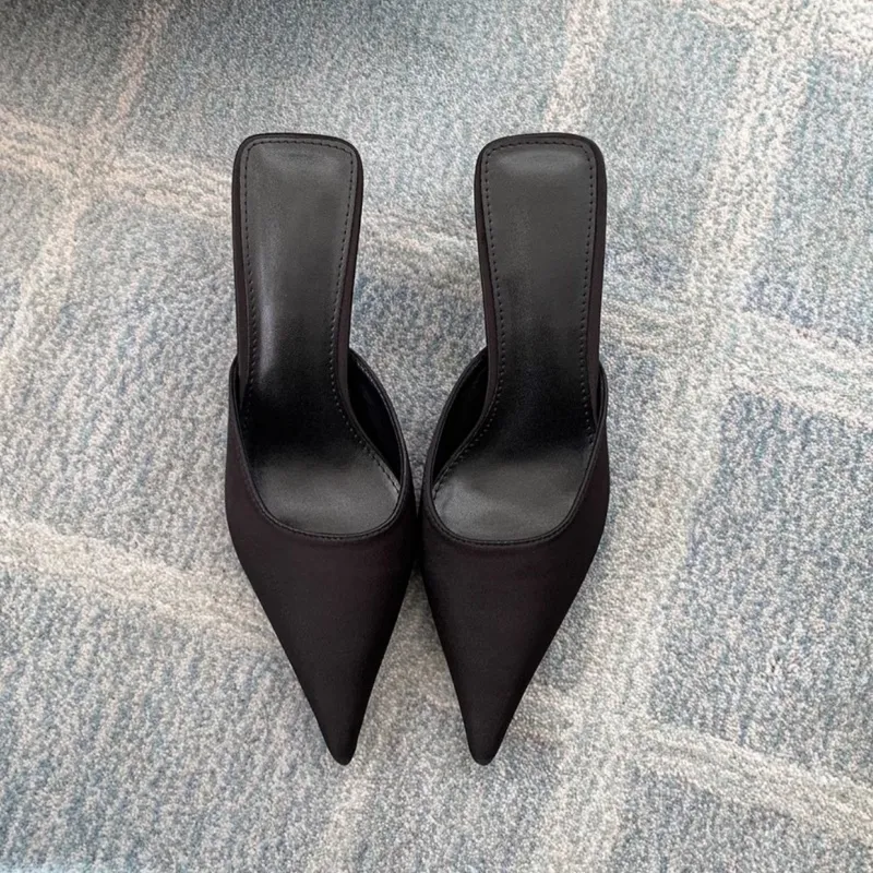 AFJI Closed Toe Slippers Women's-3