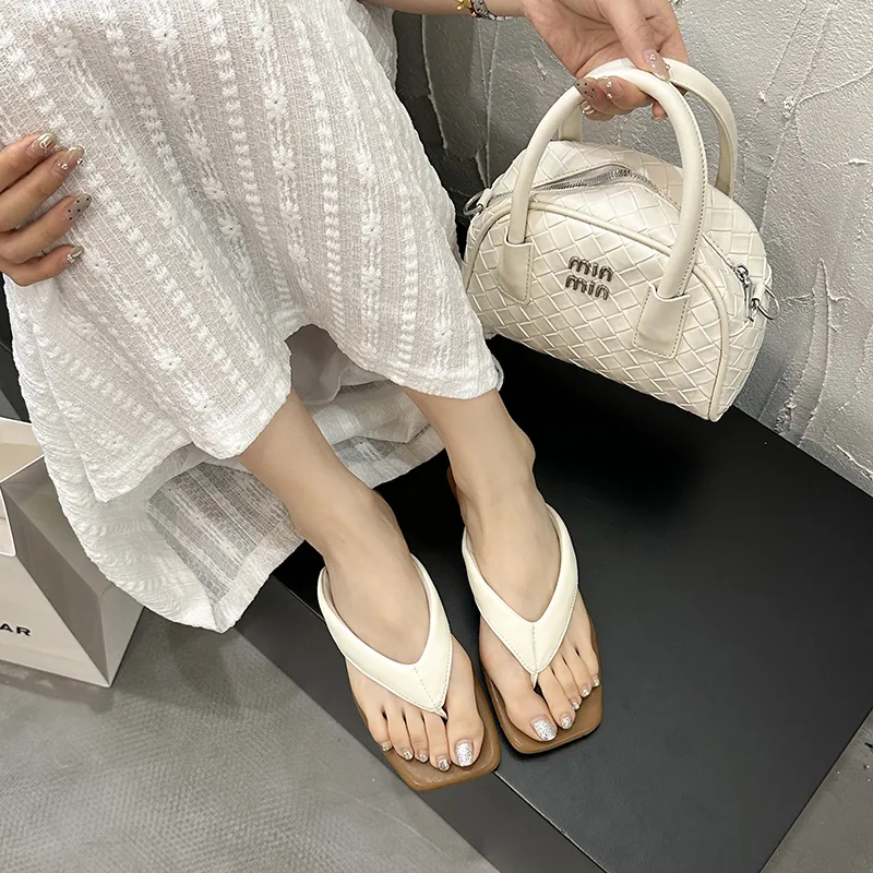 AFJI Rubber Sole Flip Flops Women's-6