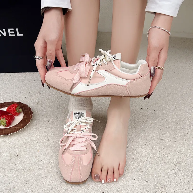 AFJI Low Top Casual Shoes Women's-14