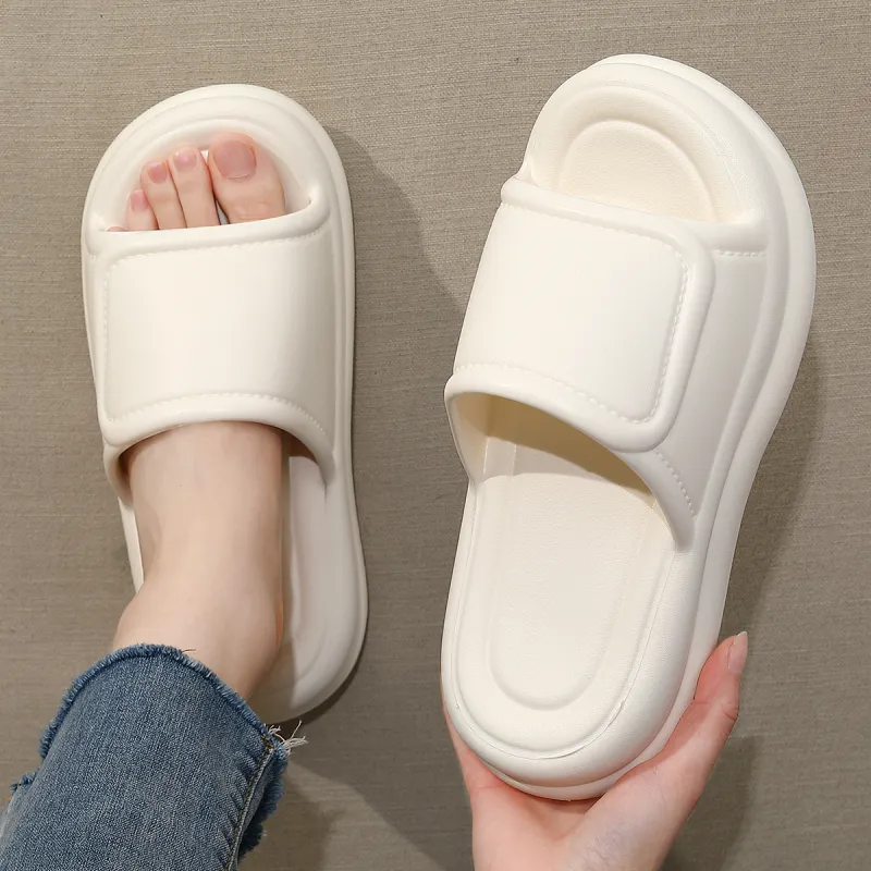 Ganshu Slippers / Home Slippers-9