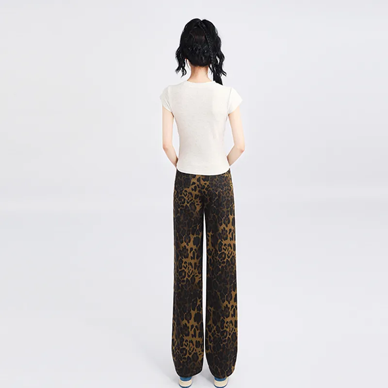 Garbege Jeans Women's Dark Brown-2